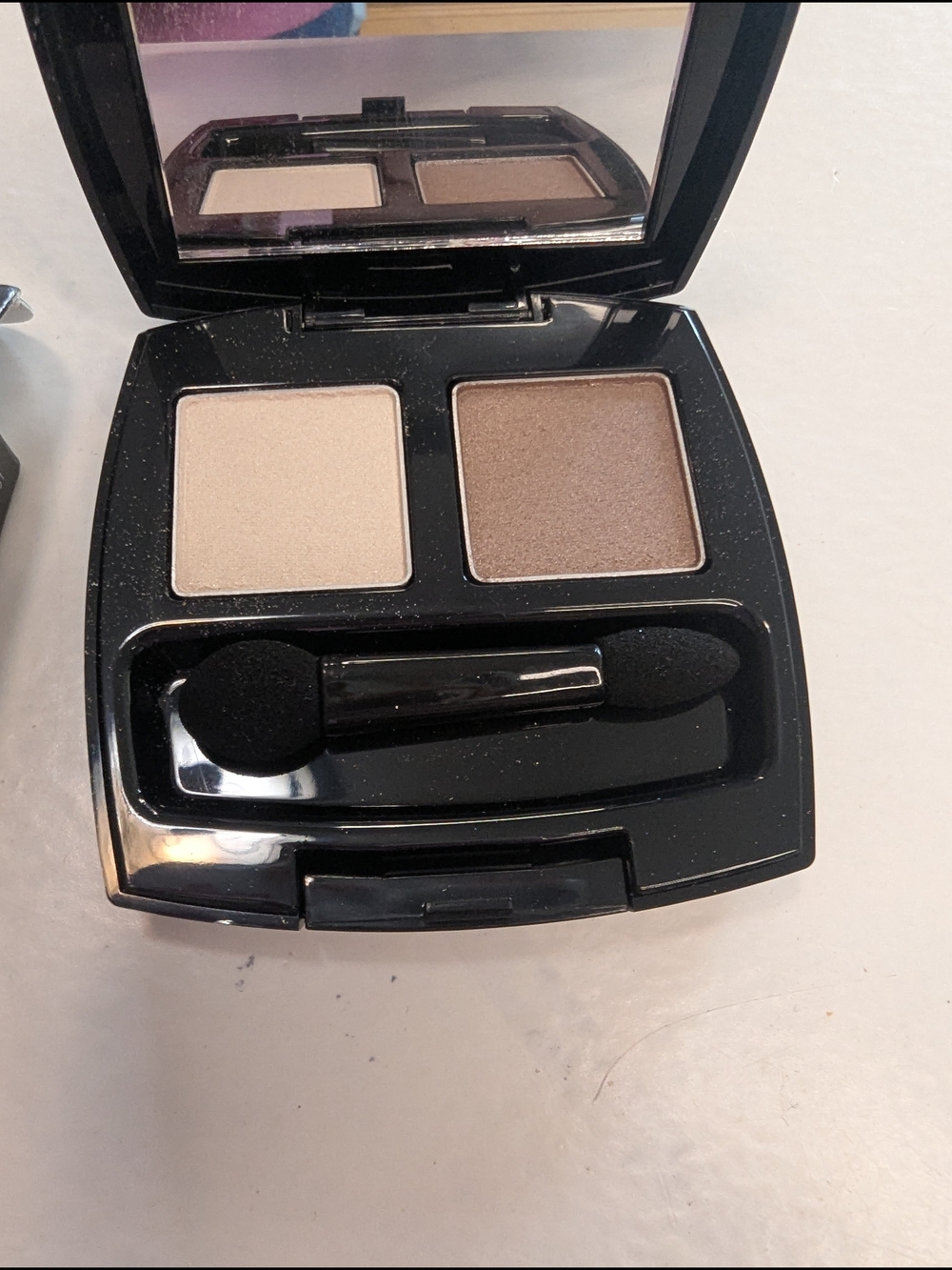 Avon True Color Eyeshadow Duo In Shade Healthy Glow, NIB - Picture 2 of 5